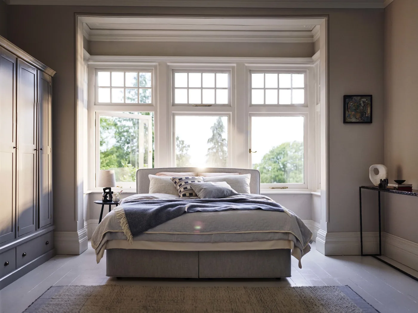 Vispring Matratze und Bett im Schlafzimmerkonzept
