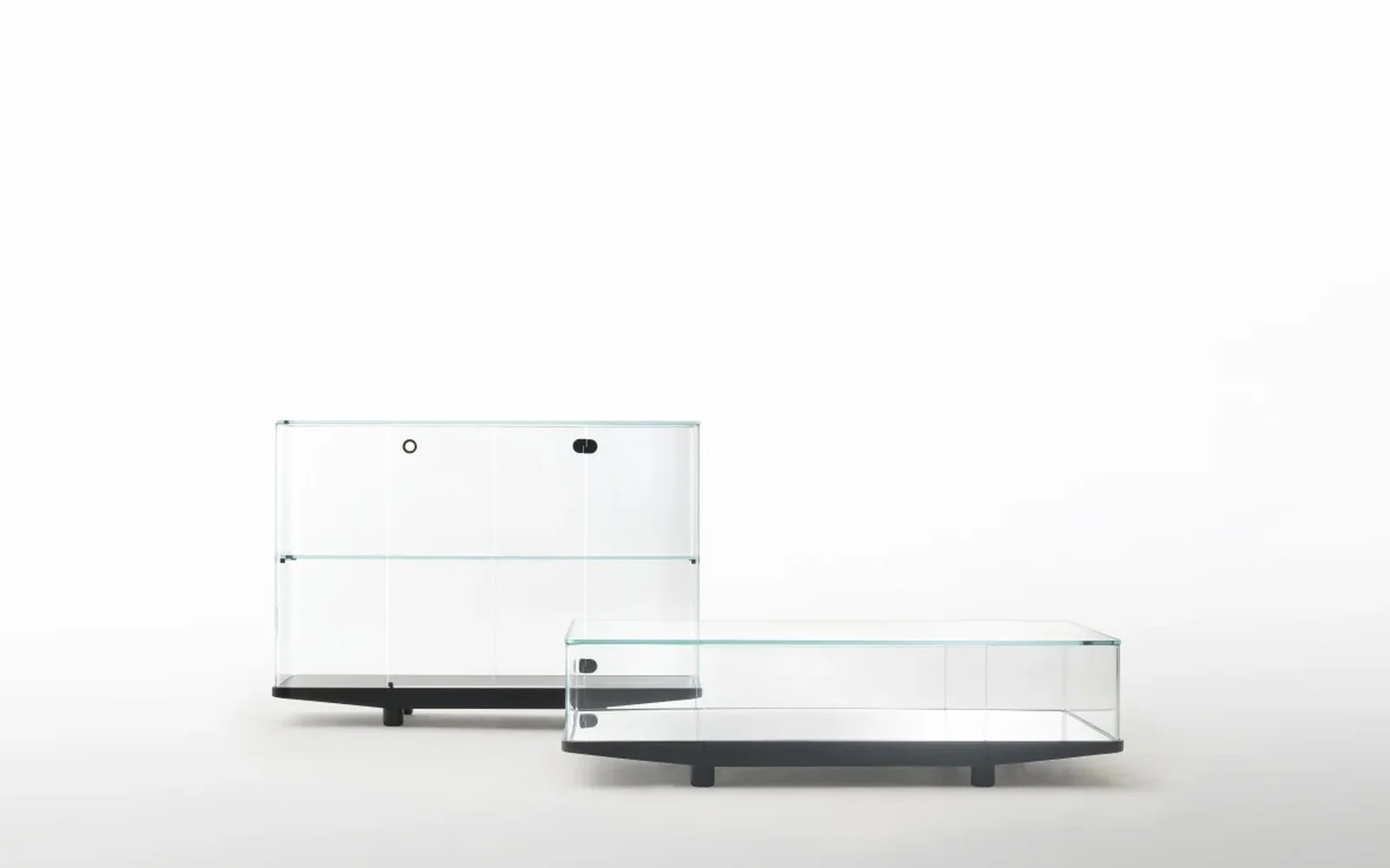 Glas Italia Möbel und Materialien im Raum